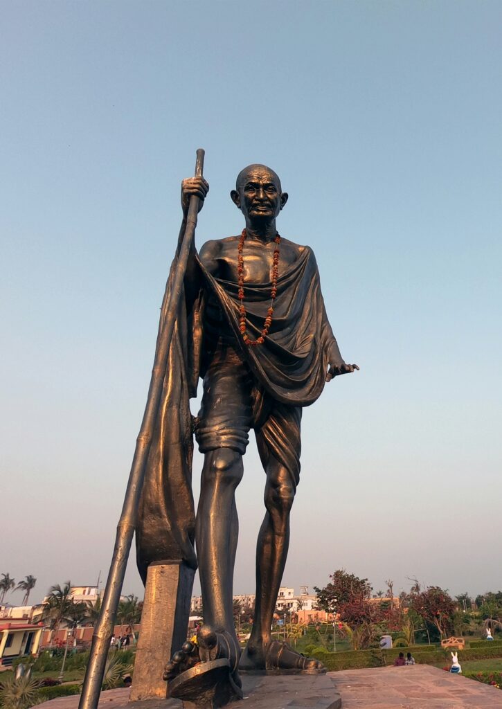 mahatma gandhi pomnik